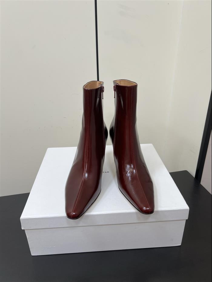 20251128174331465 390